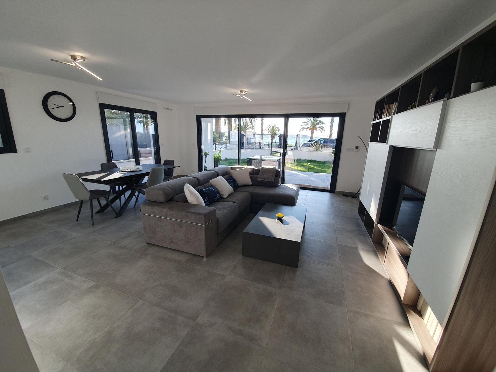 T3 Neuf Avec Terrasse Et Jardin Face A La Mer Bandol Exteriér fotografie