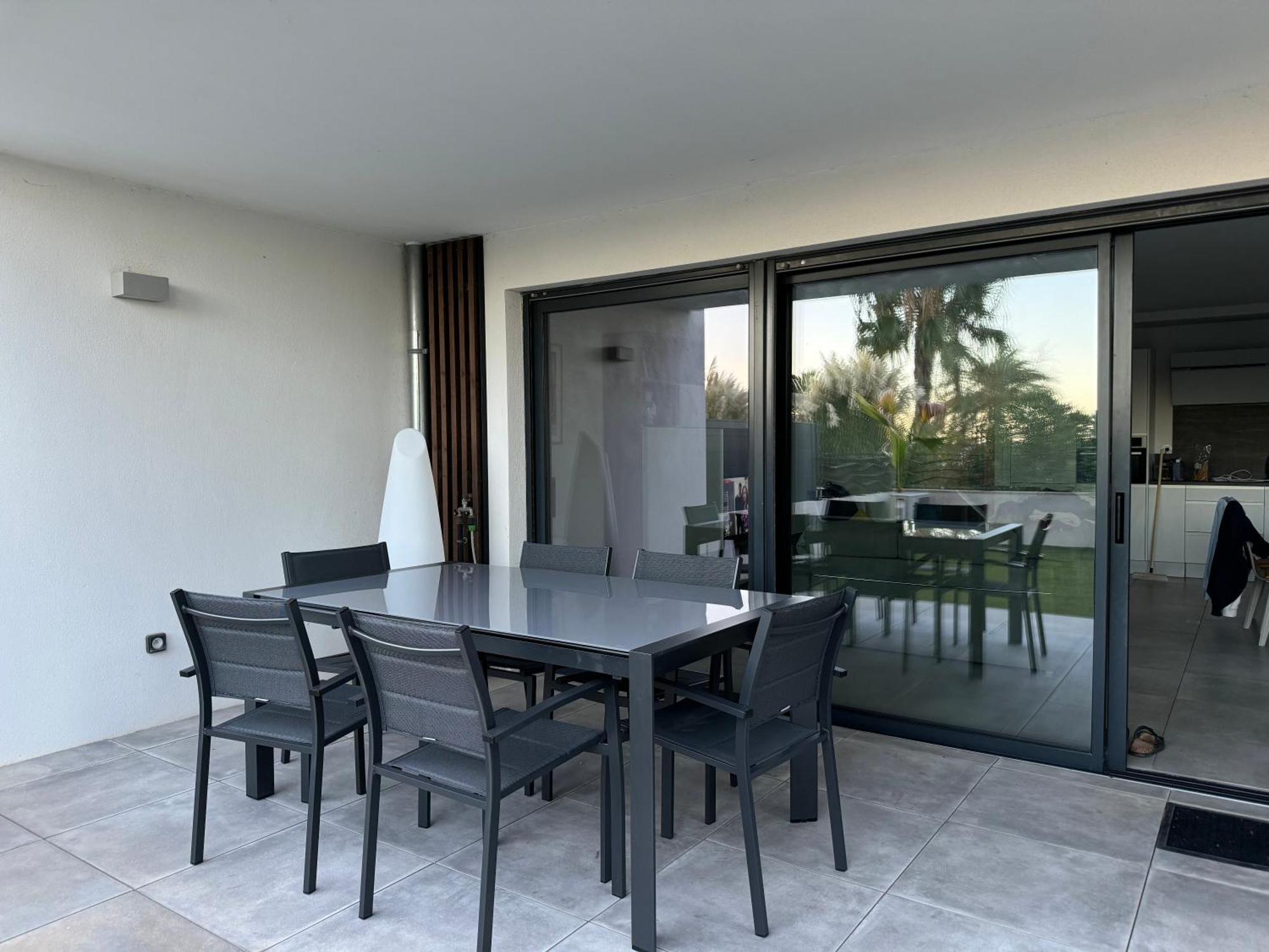 T3 Neuf Avec Terrasse Et Jardin Face A La Mer Bandol Exteriér fotografie